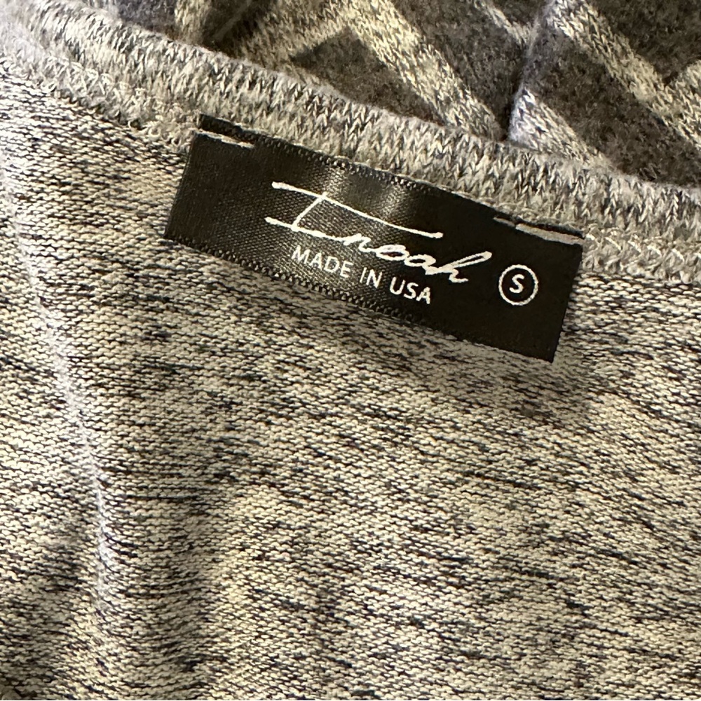 Inoah | Gray Long Sleeve Patterned Tunic - image 5